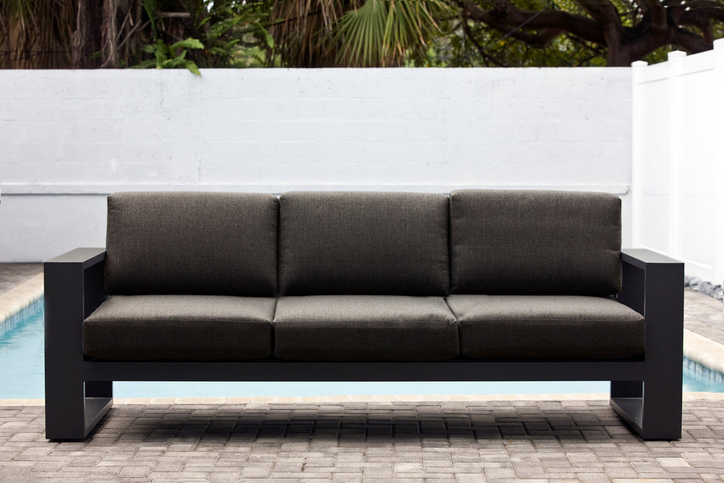 Cassera Lounge Sofa And Table